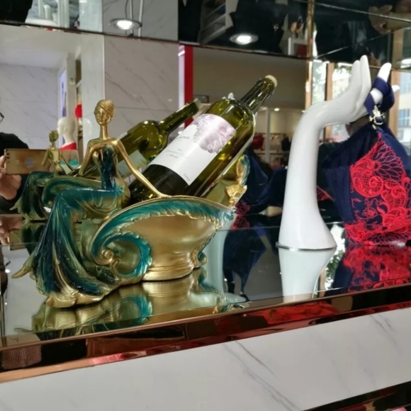 Her Excellency Wine Holder Home Decor - Picture 8 of 8